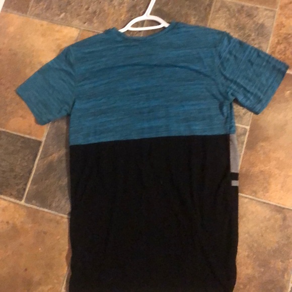 Shirt - Picture 2 of 2